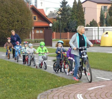 Przedszkolaki stawiają na rower!