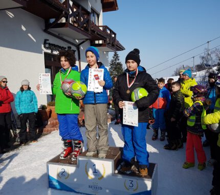 X Mistrzostwa uczniów szkół podstawowych i gimnazjów z Gminy Wadowice w narciarstwie alpejskim