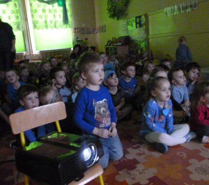 Świeć na niebiesko dla autyzmu w Przedszkolu nr 3 w Wadowicach