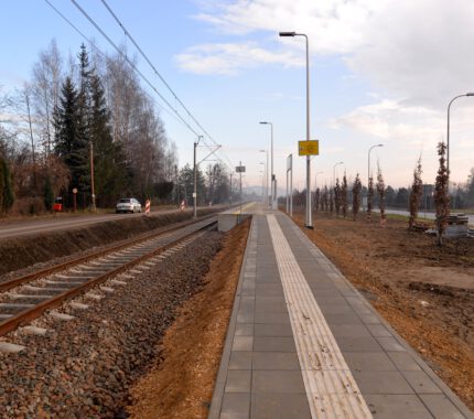 Nowe perony w Wadowicach czekają na podróżnych