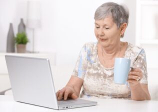Darmowe kursy online dla seniorów