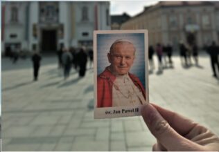 Dziś 9. rocznica kanonizacji Jana Pawła II, pierwszego wadowiczanina wyniesionego na ołtarze.